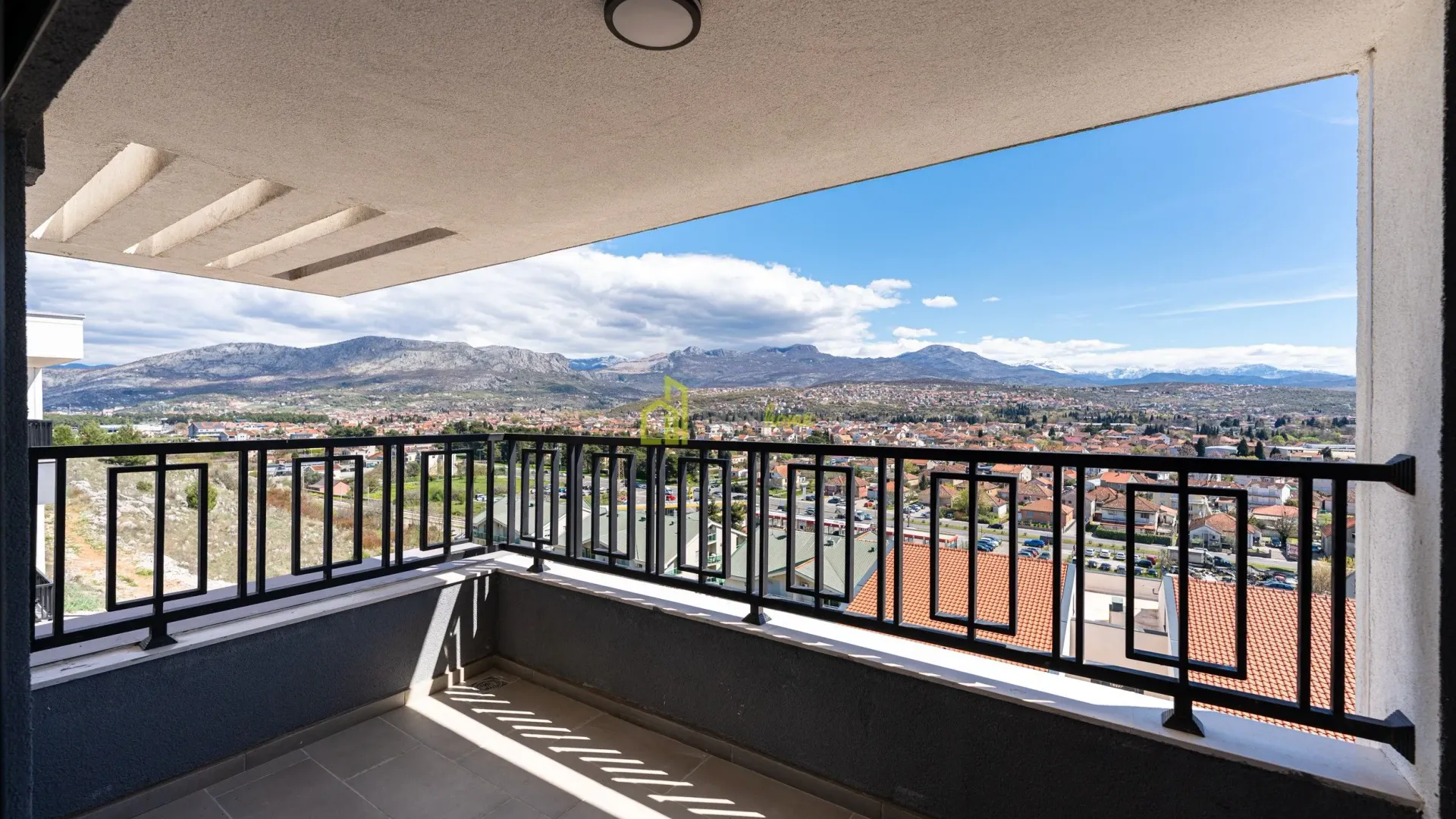 Prodaja, dvosoban stan, 86m², Gorica C, Podgorica