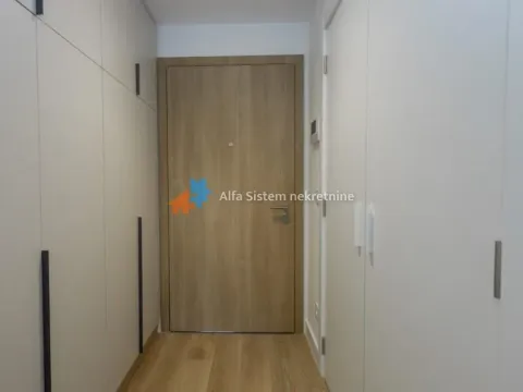 Izdavanje, stan, 78m², Savski Venac, Beograd - image 12