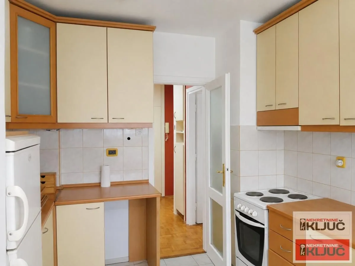 Izdavanje, trosoban stan, 64m², Liman 3, Novi Sad Sve Podlokacije