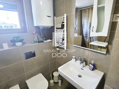 Izdavanje, trosoban stan, 109m², Zemun Sve Podlokacije, Beograd - image 15