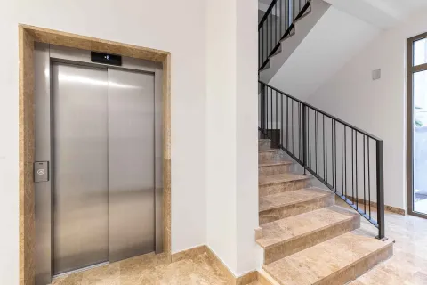 Prodaja, dvosoban stan, 85m², Bečići, Budva - image 24