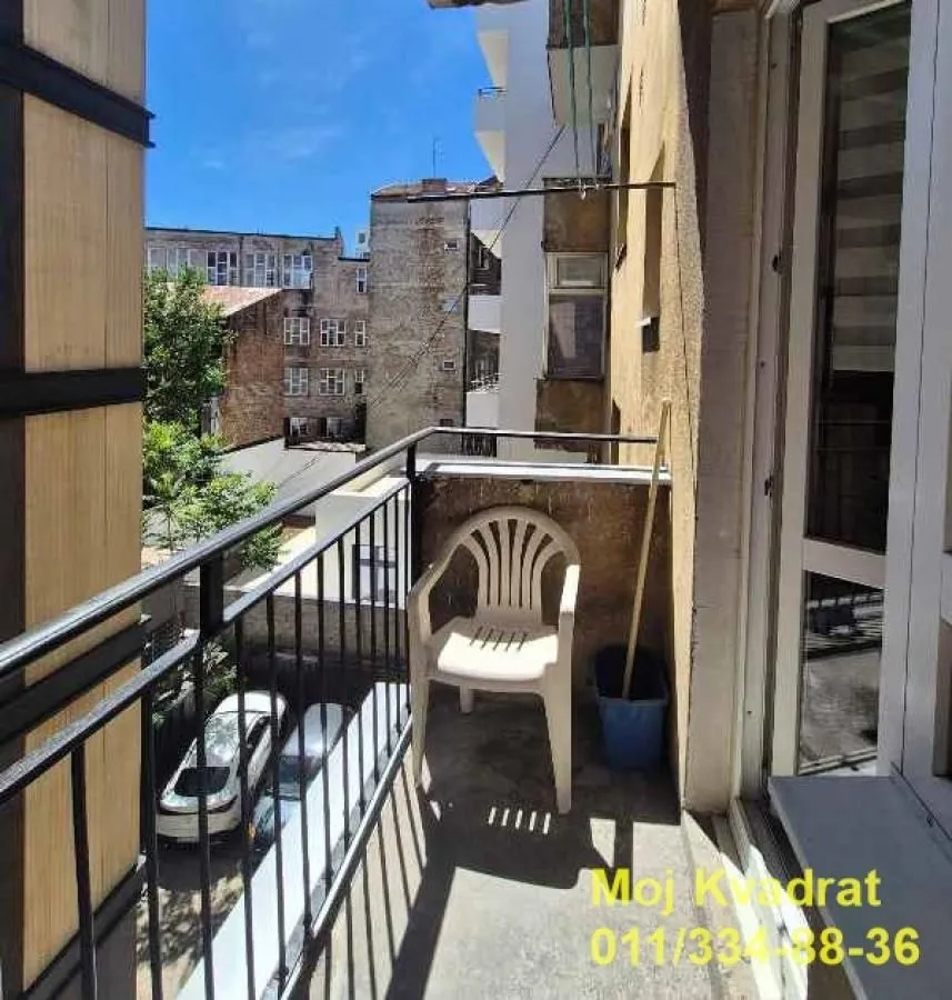 Izdavanje, trosoban stan, 60m², Vračar Centar, Vračar Sve Podlokacije
