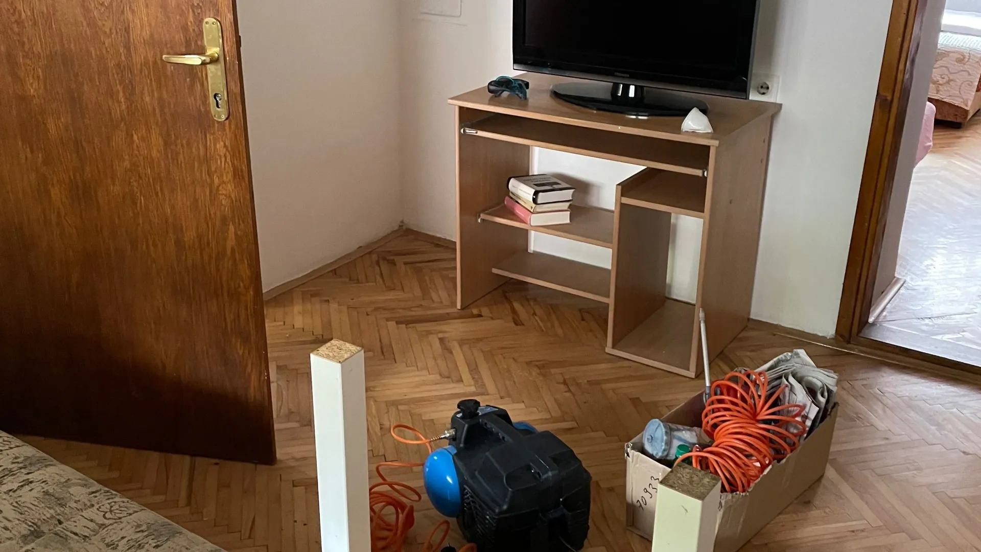 Izdavanje, trosoban stan, 54m², Centar, Kolašin