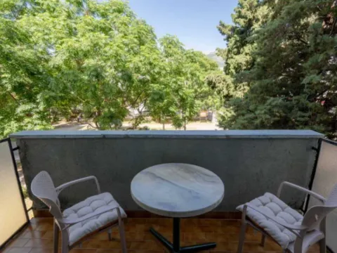 Izdavanje, jednosoban stan, 60m², Centar, Bar - image 3