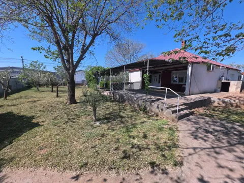 Kuća in Kuće Rakića