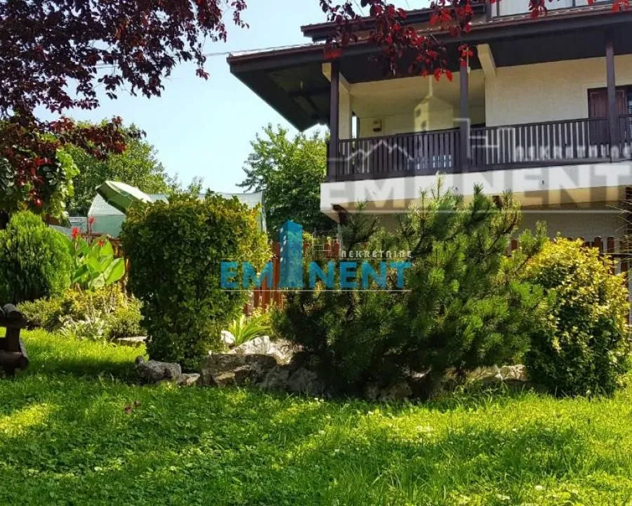 Prodaja, kuća, 465m², Voždovac Sve Podlokacije, Beograd