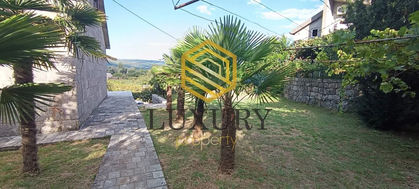 Rent, house, 110m², Mareza, Podgorica