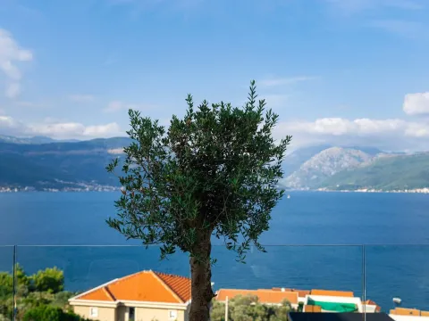 Izdavanje, jednosoban stan, 144m², Krašići, Tivat - image 23