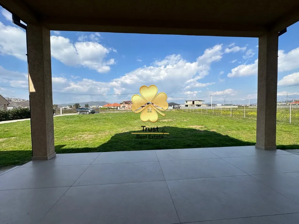 Rent, house, 150m², Donji Kokoti, Podgorica