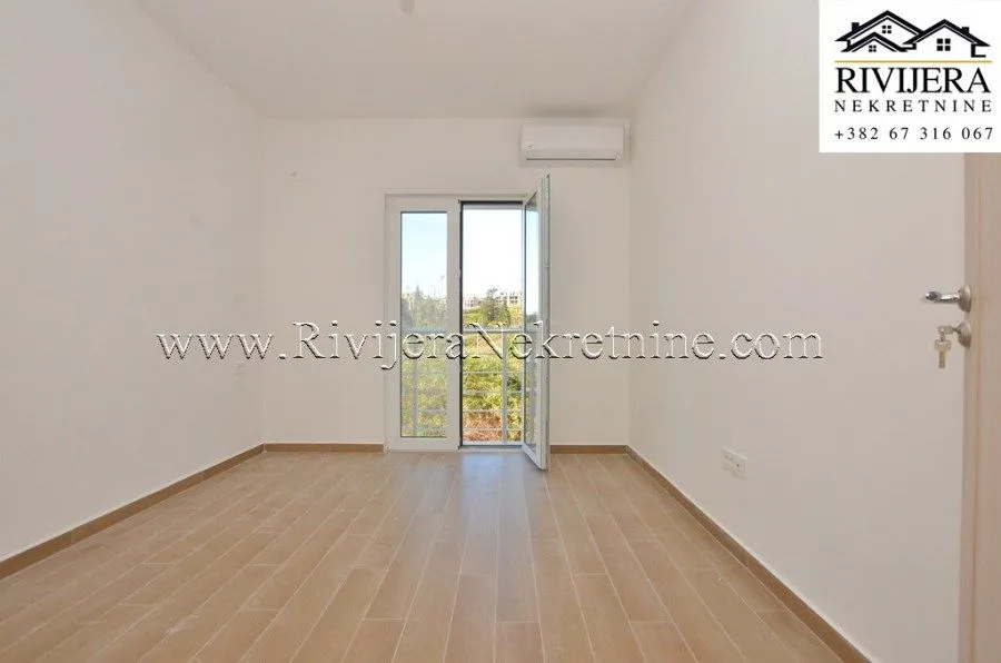 Prodaja, dvosoban stan, 73m², Đenovići, Herceg Novi
