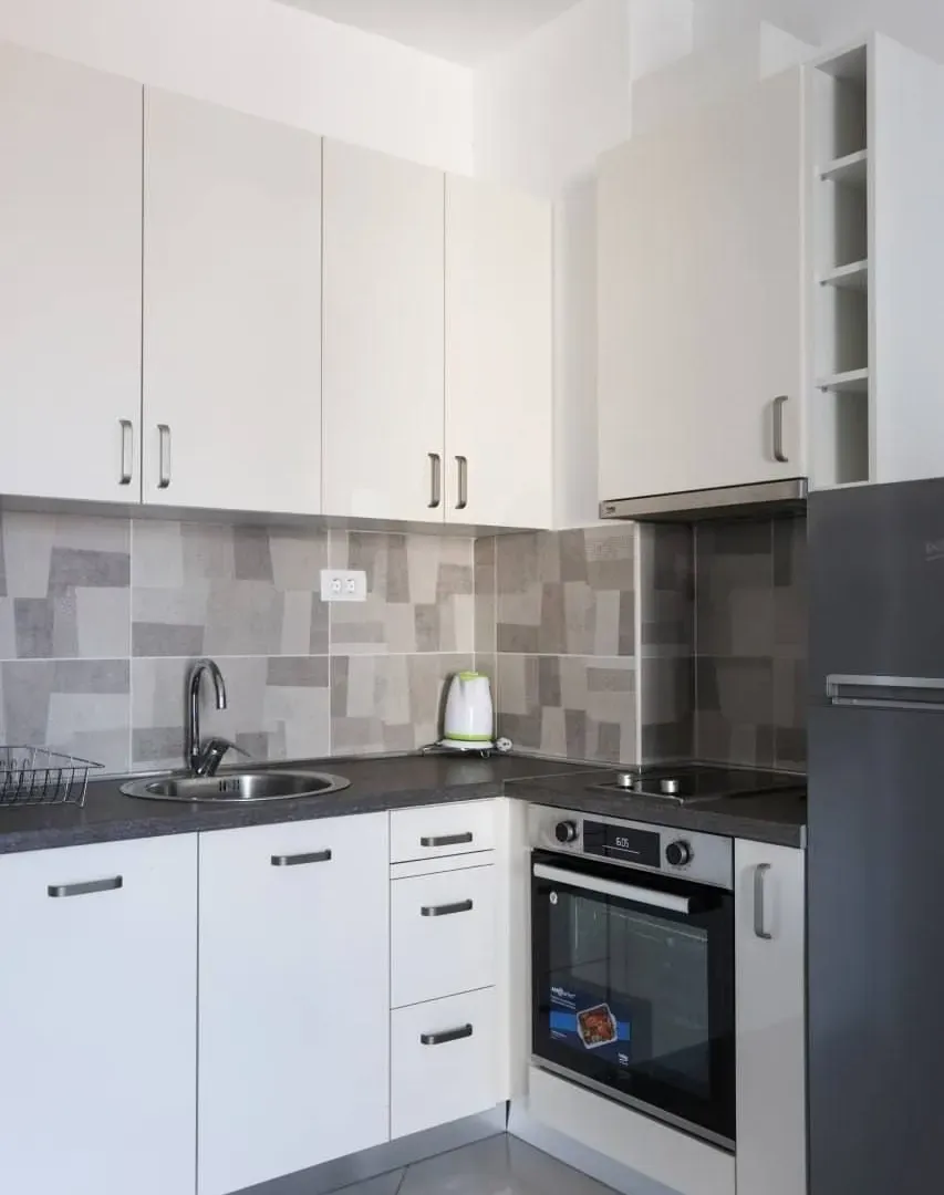 Rent, one bedroom apartment, 42m², Bečići, Budva