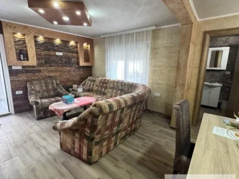 Sale, house, 174m², Stara Pazova, Srbija