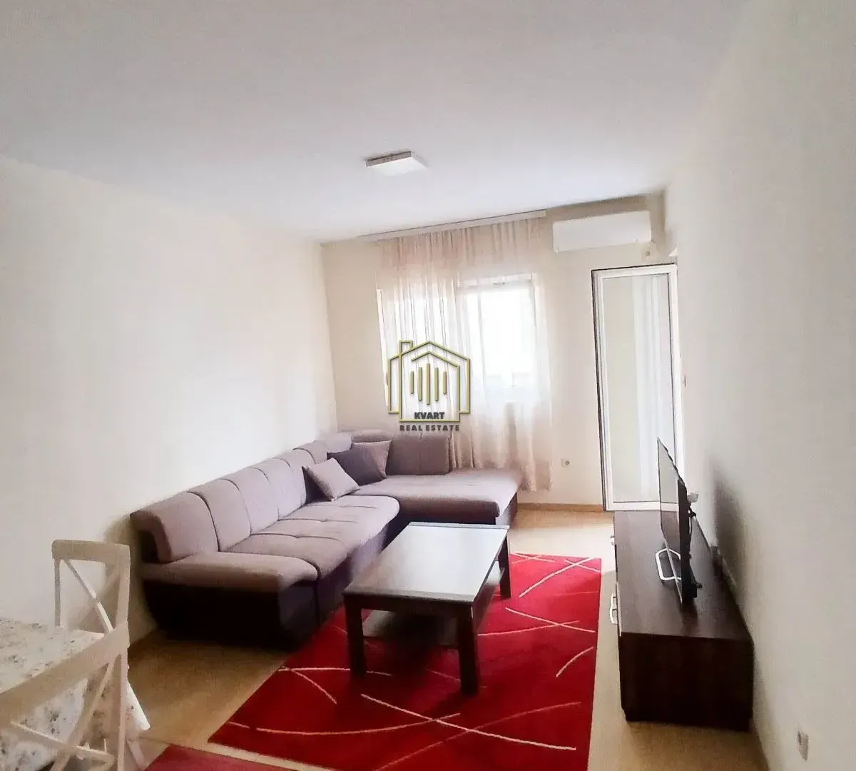 Izdavanje, jednosoban stan, 46m², City Kvart, Podgorica