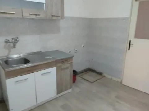 Prodaja, dvosoban stan, 56m², Karaburma, Palilula Sve Podlokacije - image 4