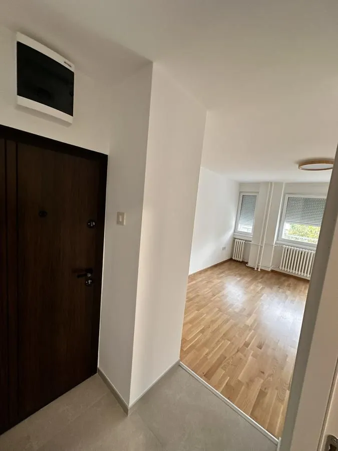 Prodaja, dvosoban stan, 49m², Rotkvarija, Novi Sad Sve Podlokacije