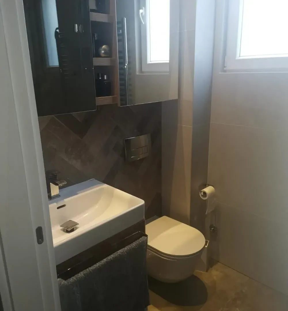Sale, four bedroom apartment, 135m², Zemun Cara Dušana, Zemun Sve Podlokacije