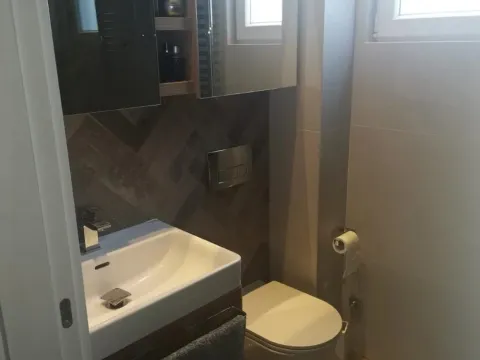 Prodaja, četvorosoban stan, 135m², Zemun Cara Dušana, Zemun Sve Podlokacije - image 12