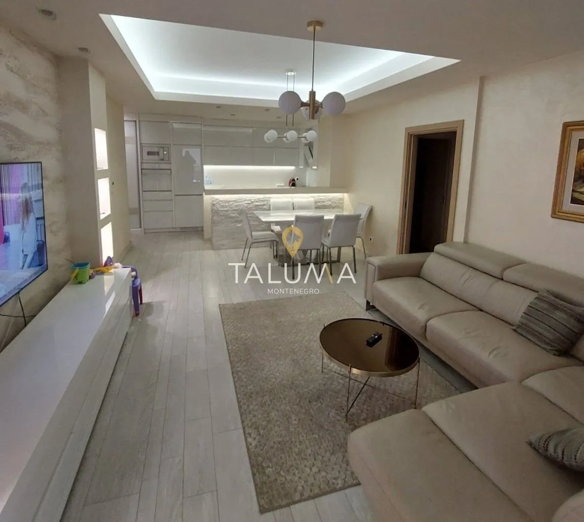 Sale, two bedroom apartment, 80m², Rozino, Budva