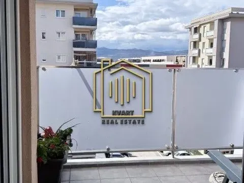 Sale, three bedroom apartment, 72m², City Kvart, Podgorica - image 12