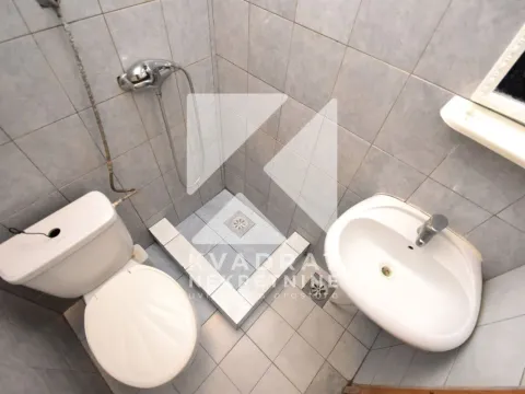 Izdavanje, garsonjera, 25m², Stari Aerodrom, Podgorica - image 5