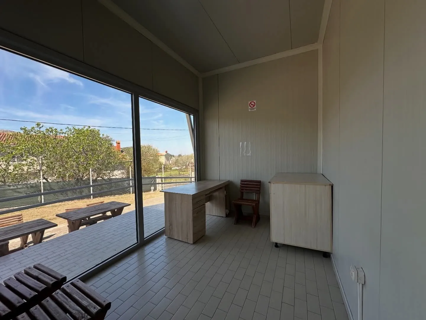 Rent, office space, 182m², Zaljevo, Bar