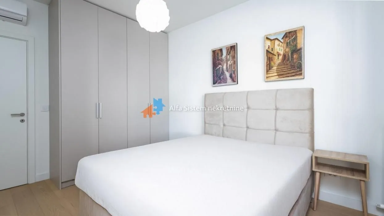 Sale, two bedroom apartment, 54m², Savski Venac, Beograd