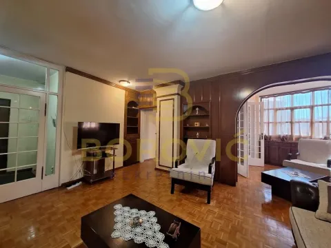 Izdavanje, četvorosoban stan, 100m², Kalenić Pijaca, Vračar Sve Podlokacije - image 5