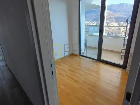 Prodaja, trosoban stan, 184m², Bečići, Budva - image 11