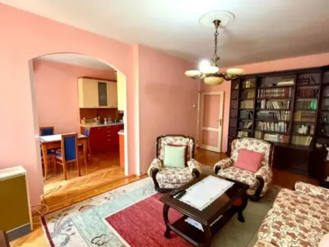 Prodaja, trosoban stan, 100m², Pejton, Podgorica - image 3