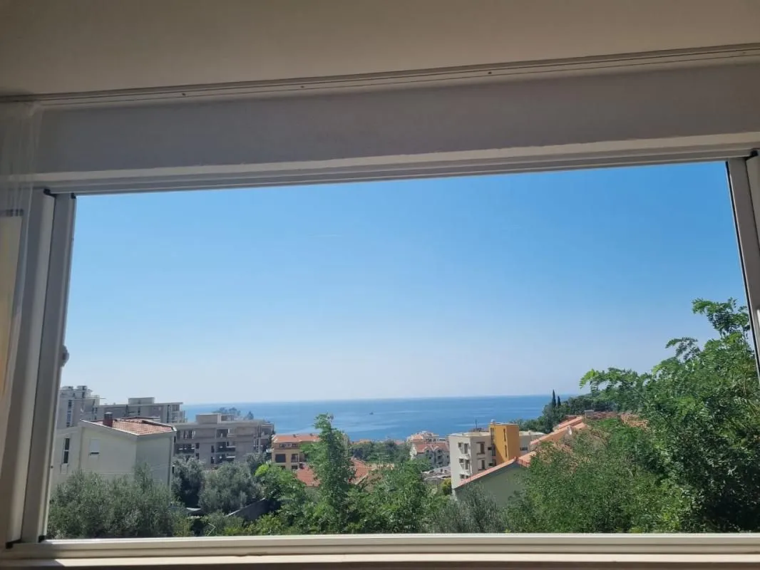Sale, two bedroom apartment, 75m², Petrovac, Budva