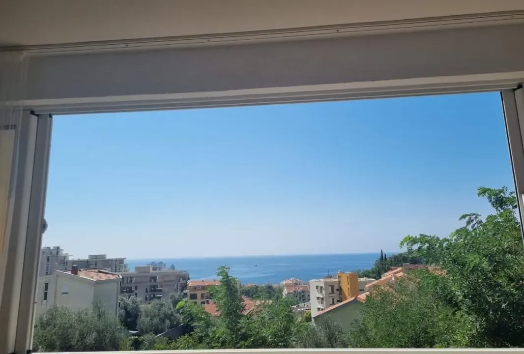 Sale, two bedroom apartment, 75m², Petrovac, Budva