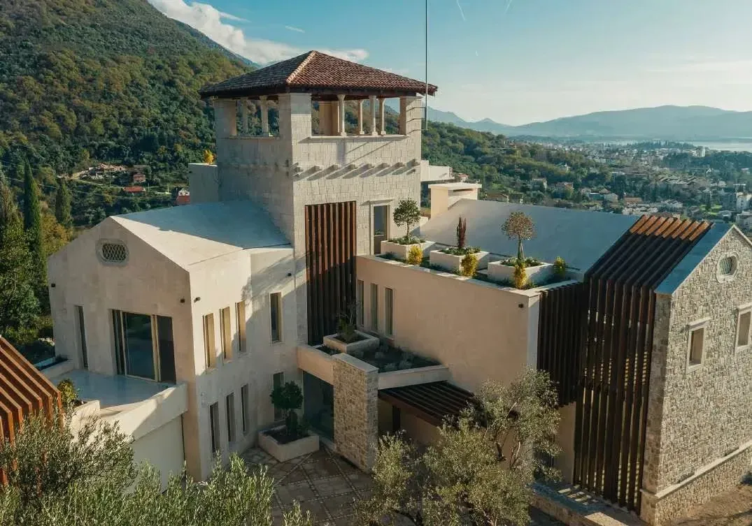 Sale, house, 1483m², Tivat, Crna Gora