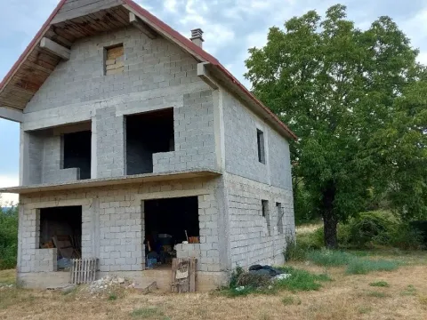 Prodaja, kuća, 200m², Cemenca, Nikšić - image 5