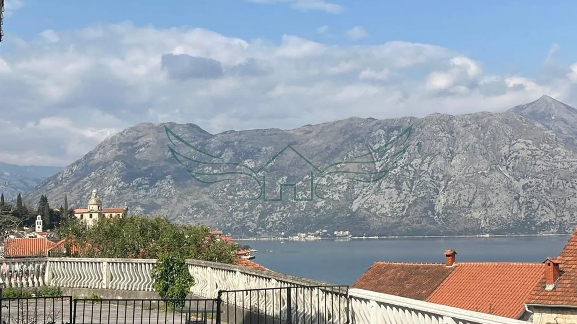 Prodaja, jednosoban stan, 42m², Prčanj, Kotor