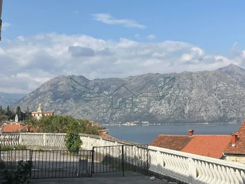 Prodaja, jednosoban stan, 42m², Prčanj, Kotor - image 2