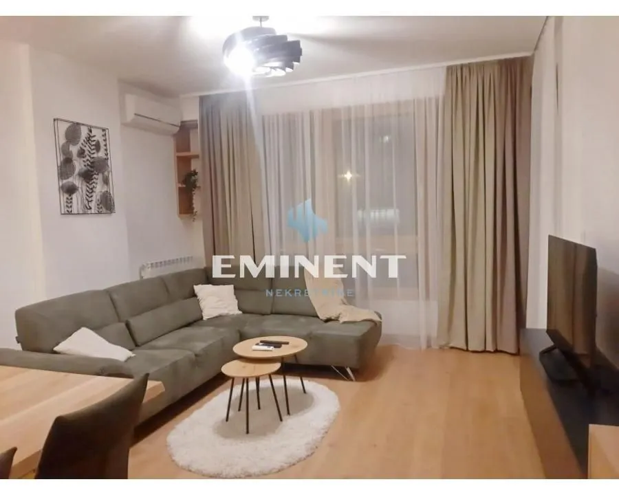 Izdavanje, dvosoban stan, 54m², Novi Beograd Blok 65, Novi Beograd Sve Podlokacije