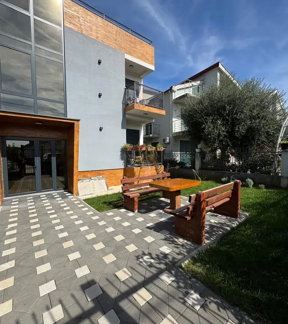 Prodaja, trosoban stan, 90m², Blok 9, Podgorica
