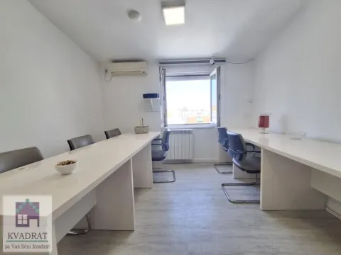 Prodaja, četvorosoban stan, 118m², Đeram Pijaca, Beograd - image 2