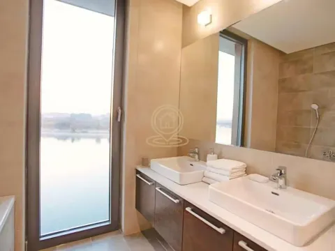 Rent, four bedroom apartment, 144m², Savski Venac, Beograd - image 9