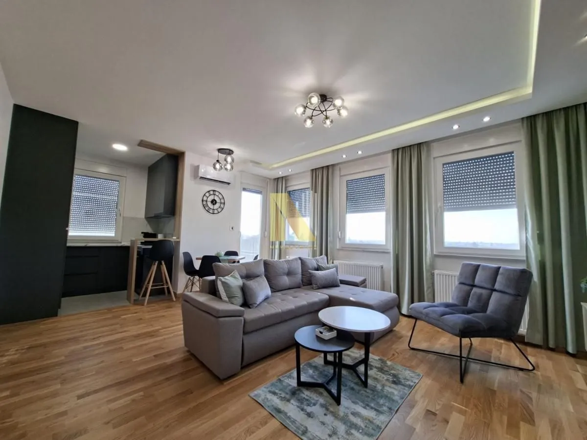 Izdavanje, dvosoban stan, 43m², Klisa, Novi Sad Sve Podlokacije