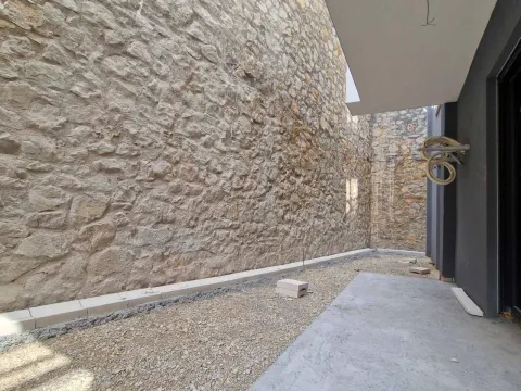 Prodaja, jednosoban stan, 52m², Gorica C, Podgorica - image 2