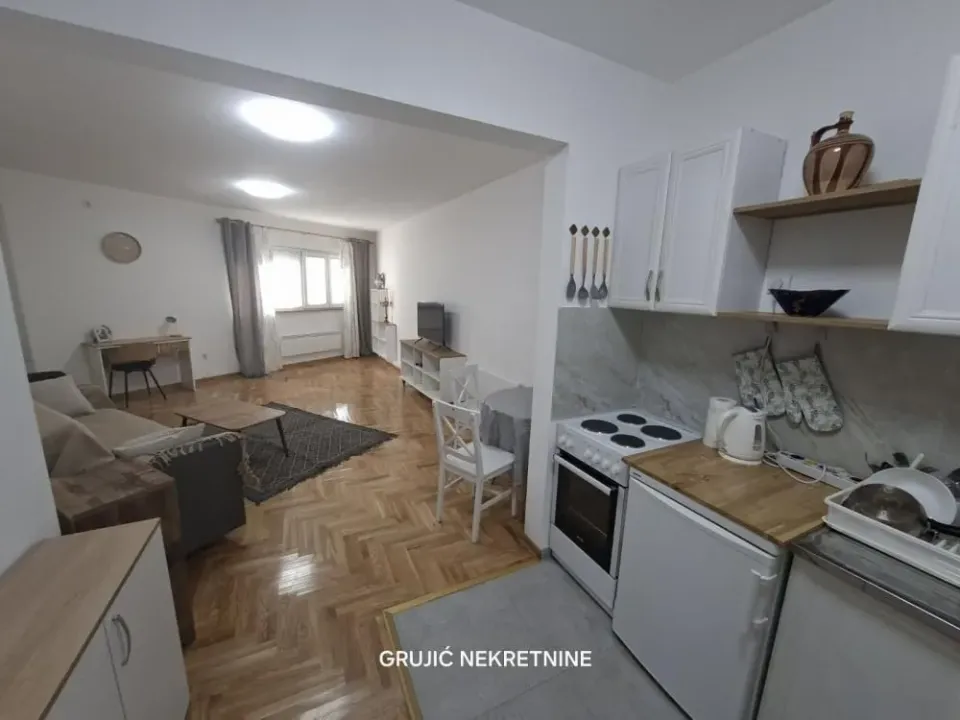 Rent, two bedroom apartment, 50m², Zvezdara Sve Podlokacije, Beograd