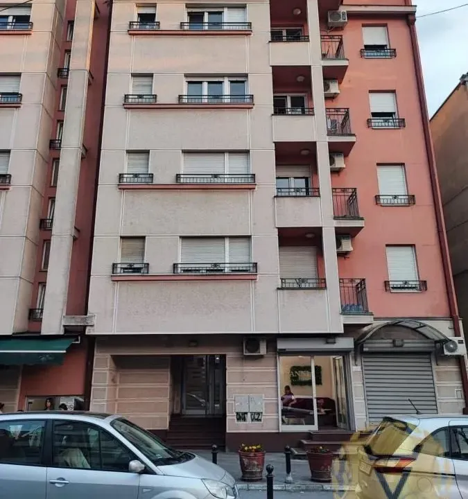 Rent, one bedroom apartment, 42m², Vračar Sve Podlokacije, Beograd