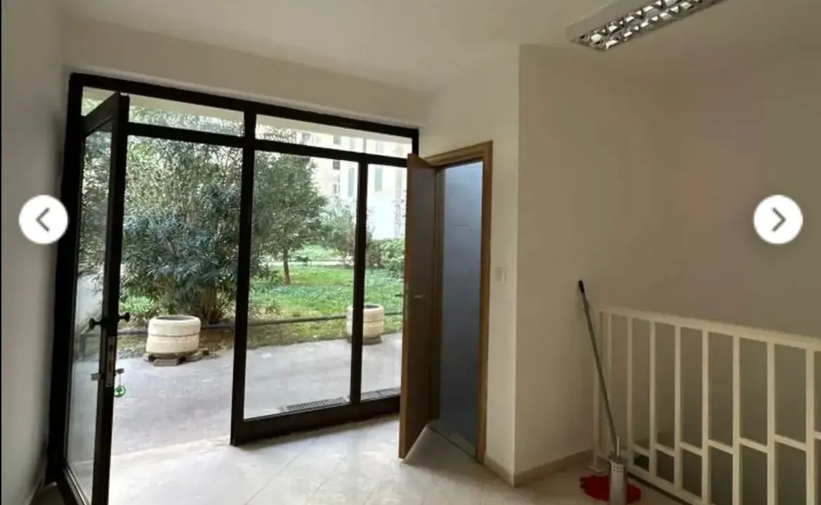 Prodaja, poslovni prostor, 64m², Gintaš, Podgorica