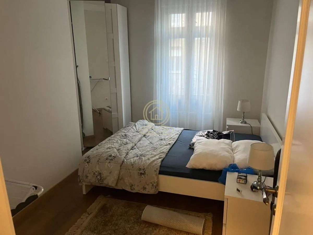 Rent, two bedroom apartment, 41m², Stari Grad, Beograd