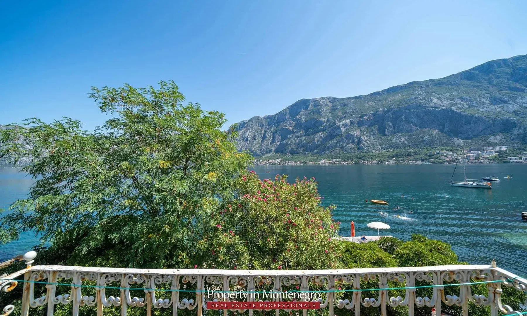 Prodaja, kuća, 321m², Prčanj, Kotor