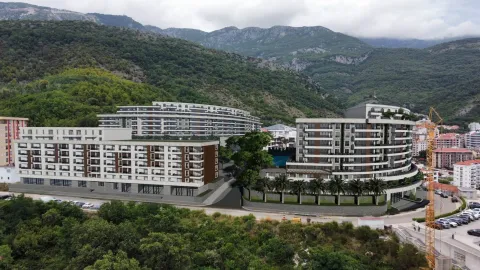 Sale, two bedroom apartment, 42m², Bečići, Budva - image 15