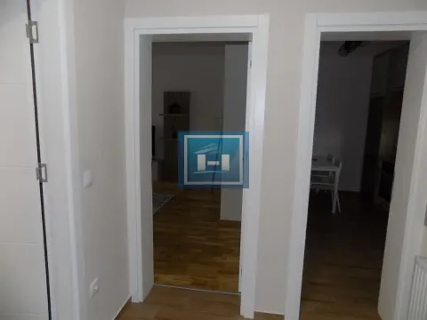 Izdavanje, dvosoban stan, 49m², Centar, Paraćin - image 35