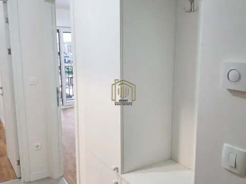 Izdavanje, jednosoban stan, 40m², Pobrežje, Podgorica - image 6