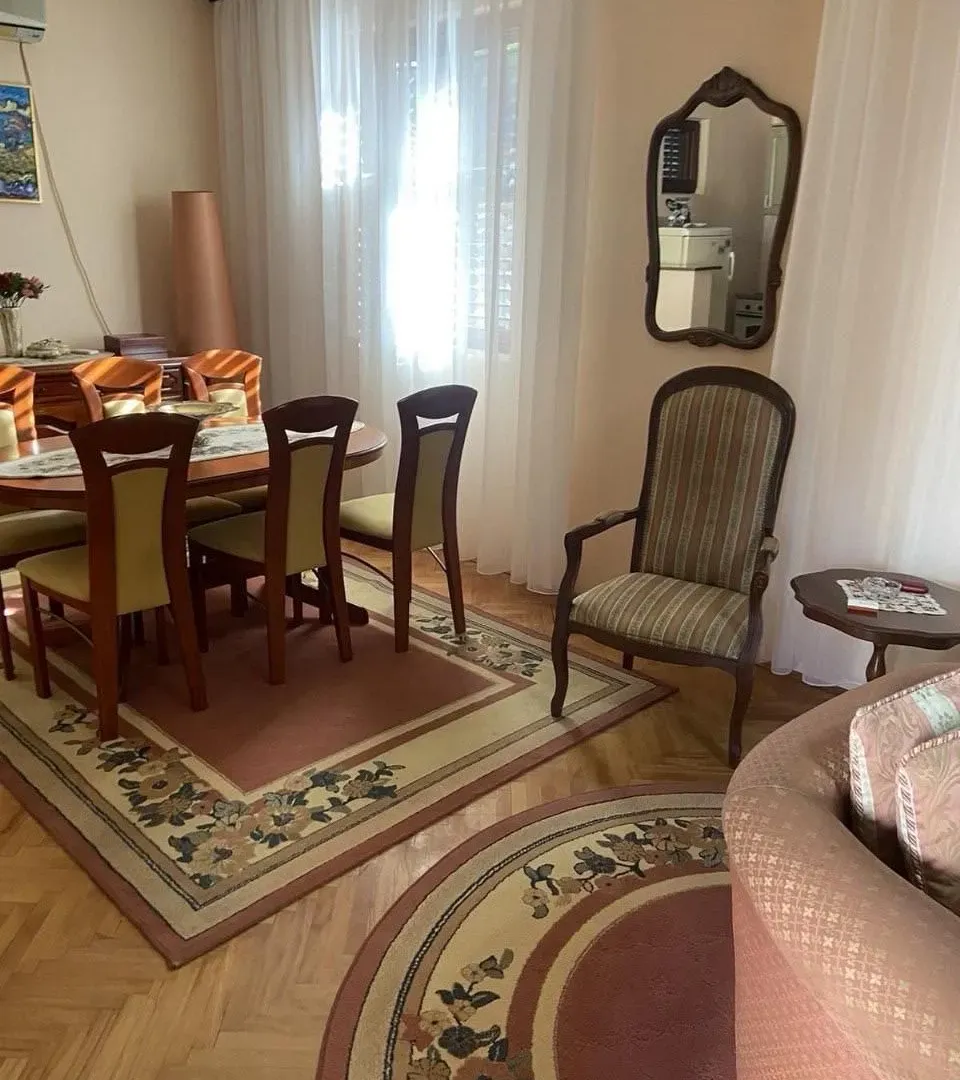 Izdavanje, kuća, 120m², Zagorič, Podgorica